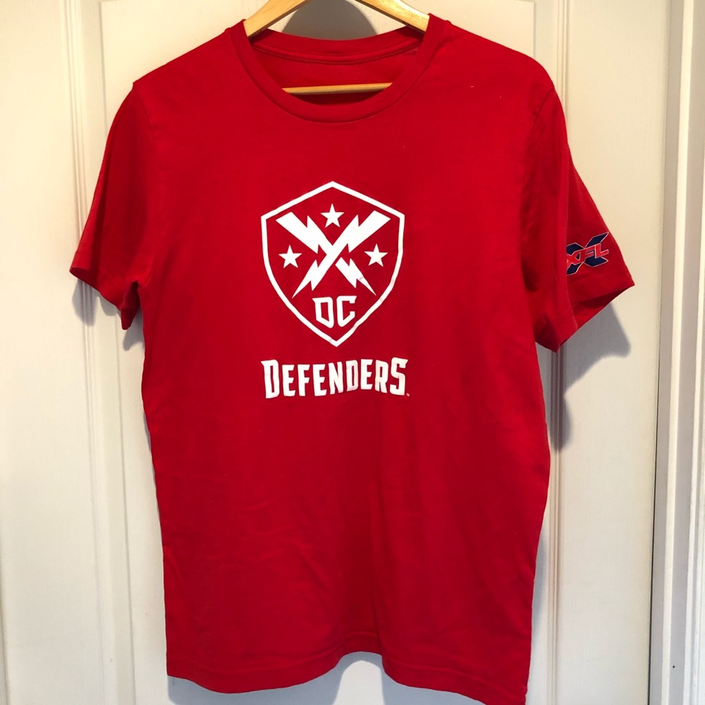 NEW DC Defenders Red XFL T Shirt - M